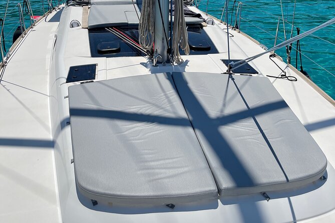 Tropea, Exclusive tour 15-meter Sailing Boat - 4h with Aperitif - Swimming in the Spectacular Riaci Canyon