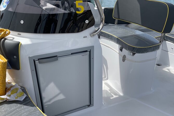 Tropea: Rent a New Marinello Boat. 4 Unforgettable hours, 5 seats - Exploring Praia di Fuoco and Grotticelle Beach