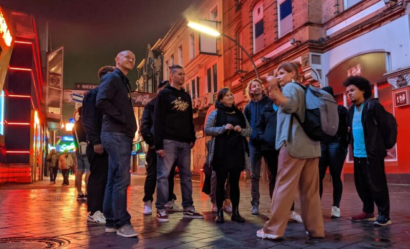 True Crime-Quiztour  kultige Tatorte & knifflige Fragen - Compact Introduction to Hamburg’s St. Pauli True Crime Scene