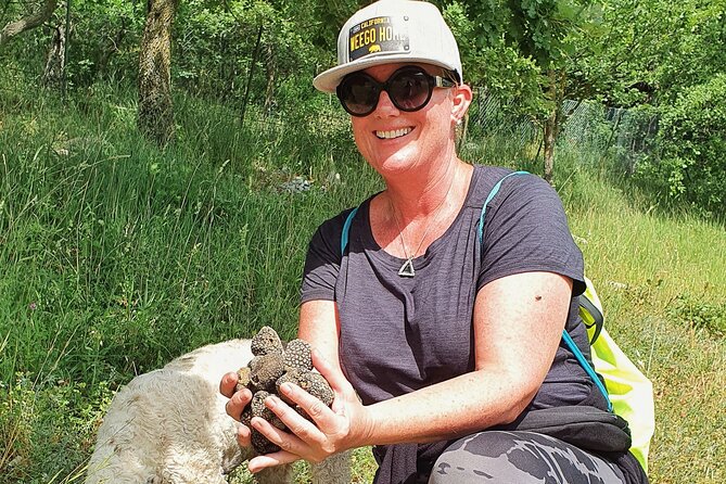 Truffle Hunting Experience in Assisi - Physical Requirements and Accessibility