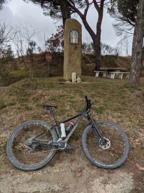 Truffle trail between Gubbio and Pietralunga: an e-bike tour combining taste and history - Starting Point at Gubbio Bike Shop