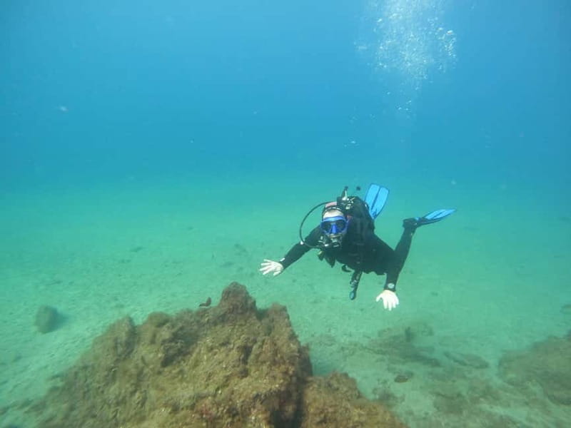 TRY SCUBA - Experience for beginners - Experience the Underwater World of Lanzarote with a Beginner-Friendly Diving Tour