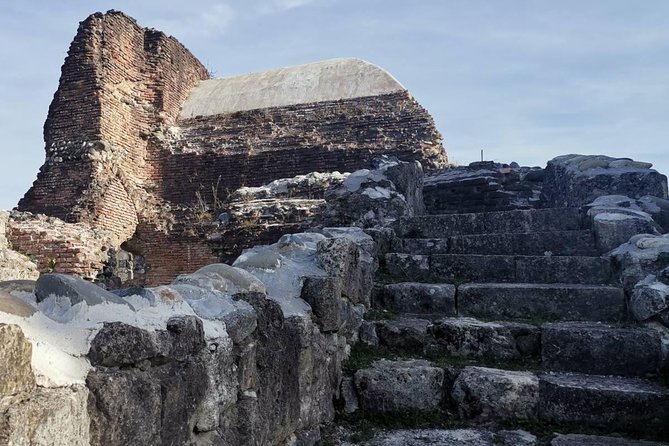 Tskaltubo-Prometheus Cave-Geguti - The knowledgeable guide enhances the experience