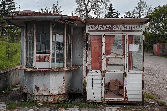 Tskhaltubo Old Soviet Spa Tour - The Guide and Tour Experience