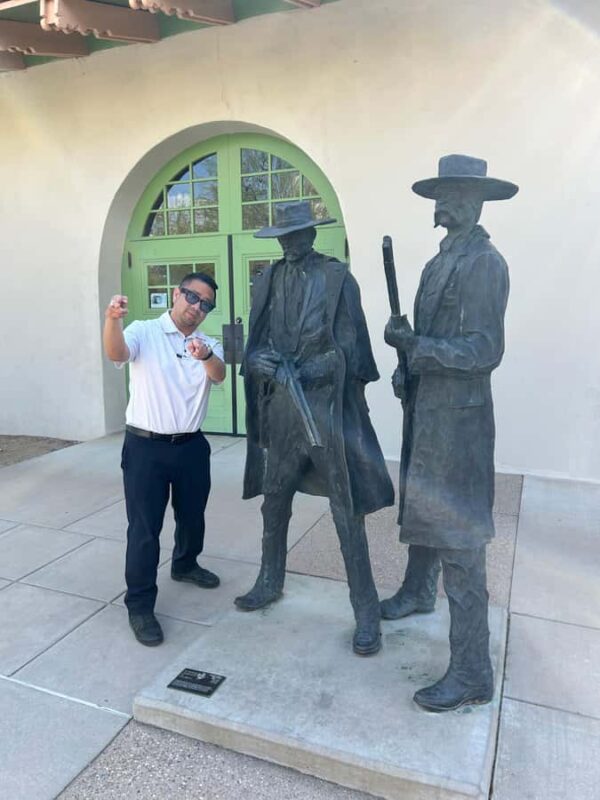 Tucson Food Tour:Locally Owned Mural & History Walking Tour - Tour Logistics and Group Experience