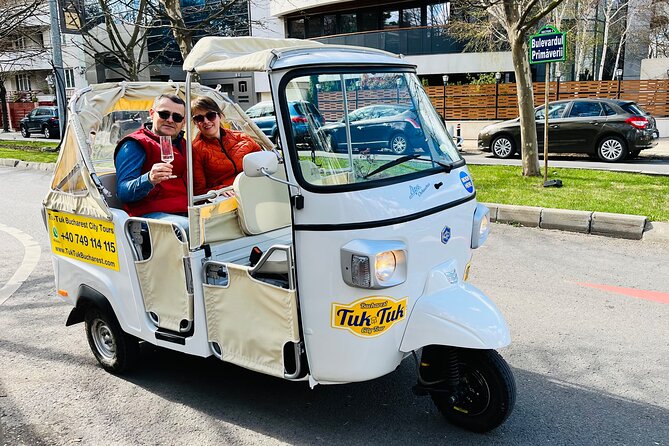 Tuk Tuk Bucharest Romantic Tour - miniBAR included - Key Points