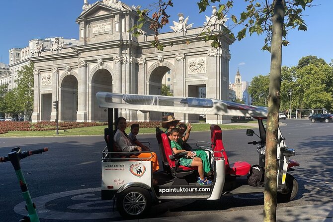 Tuk tuk guided tour in Madrid 3 hours - Discovering Madrid’s Historic Center: Plaza Mayor and Mercado San Miguel