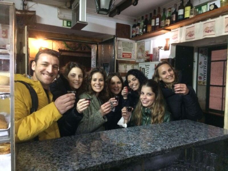 Tuk Tuk Half Day Tour in Lisbon with food and drinks - Practical Details: Logistics and Group Experience