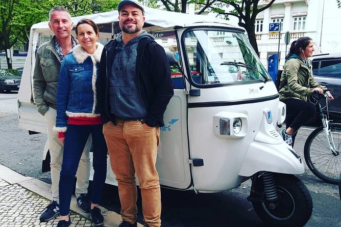 Tuk tuk Lisbon a discovery à la carte without fatigue. Lisbon differently.01 - Starting Point and End Location in Lisbon