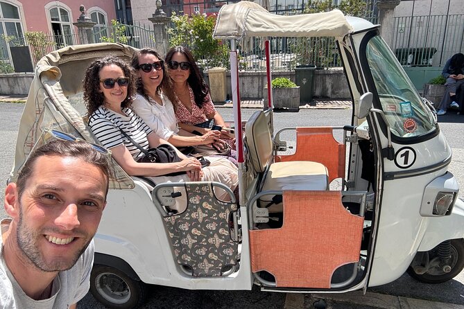 Tuk-Tuk Lisbon: Alfama, Viewpoints & Local Flavors - The Vibrant Atmosphere at Miradouro São Pedro de Alcântara