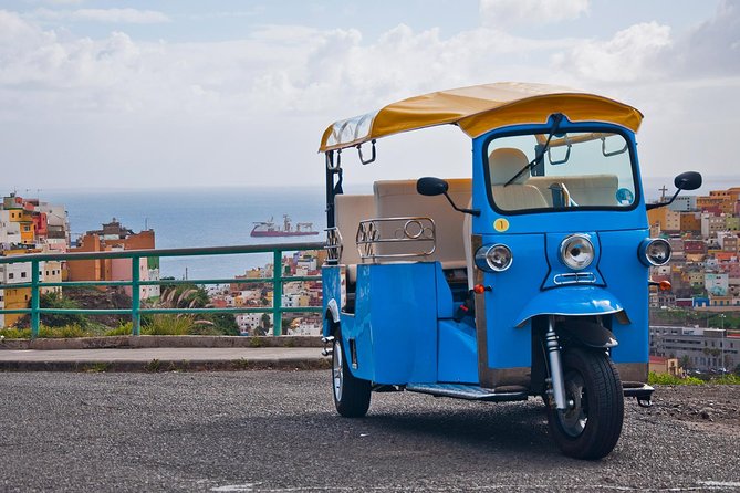 Tuk-Tuk Neighbourhoods Tour around Las Palmas de Gran Canaria - The Guide’s Knowledge and Personal Touch