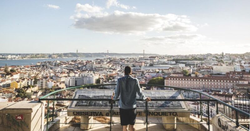 Tuk Tuk Old Lisbon Tour 1h30 - Key Points