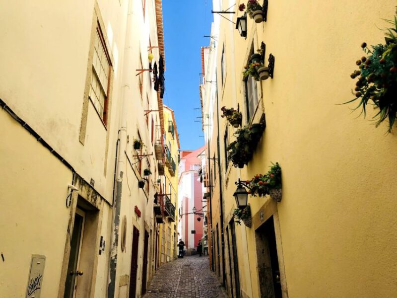 Tuk Tuk Old Lisbon Tour 1h30 - What’s Included and What’s Not