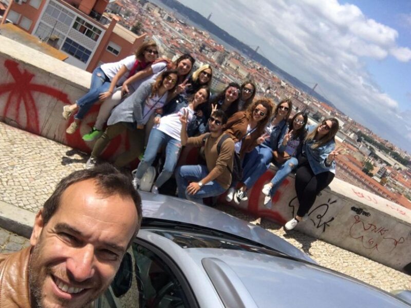 Tuk Tuk Tour historic central Lisbon - The Experience with Guides and Local Insights