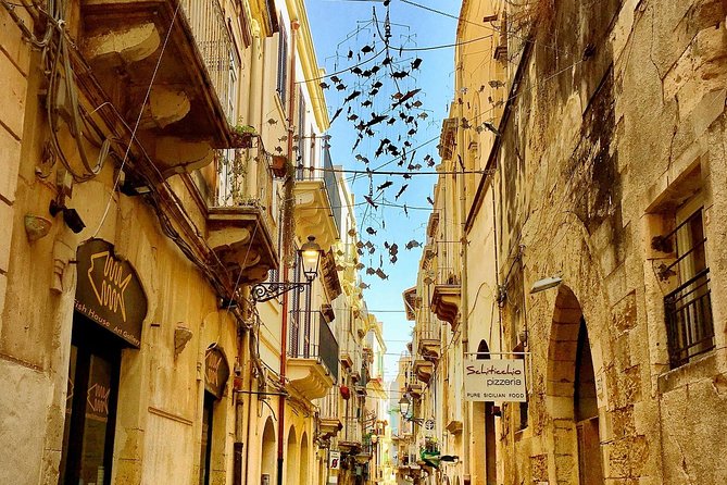 Tuk Tuk tour in Siracusa - Explore Siracusa on a Colorful Tuk Tuk Ride for a Unique Perspective