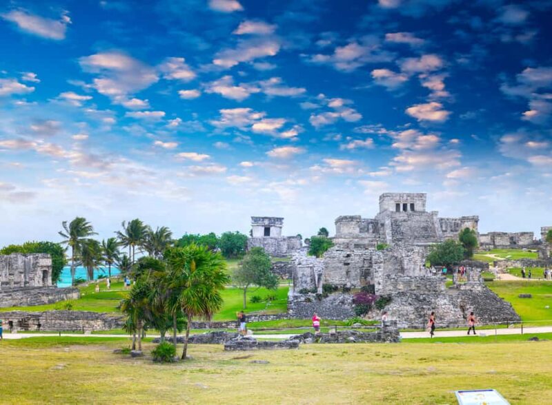 Tulum: Highlights Tour with Cenote & Jungle Village. German Tour Guide. - Visiting a Mayan Community for Authentic Cultural Insights