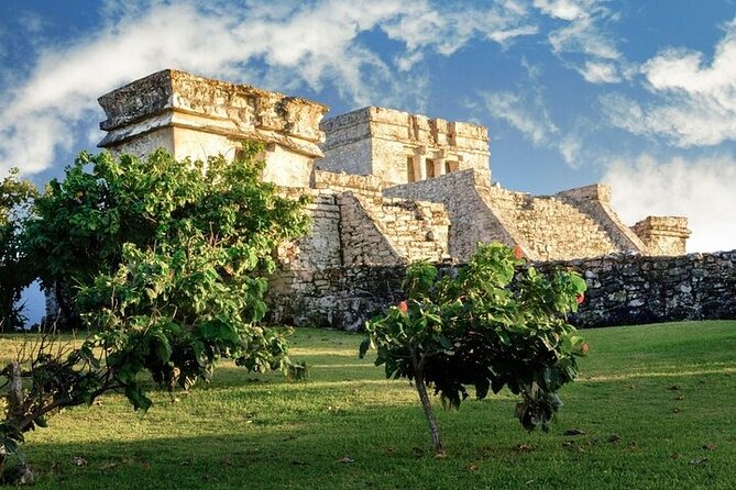 Tulum: Ruins, Reef & Cenote Small Group Day Trip - Visiting the Tulum Archaeological Site with a Certified Guide