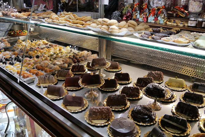 Turin Chocolate Tasting Walking Tour - Tasting Turin’s Famous Confections