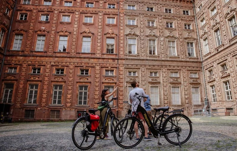 Turin E-Bike Tour: Explore the City and Its Best Viewpoint - Visiting the Historic Neighborhood of San Salvario