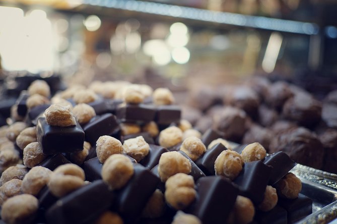 Turin Gourmet Tour: A Premium Tasting Experience by Do Eat Better - Sweet Finale with Chocolates and Ice-Cream