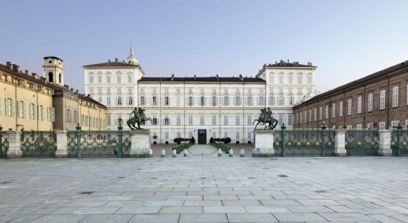 Turin: Guided Sightseeing Walking Tour - Discovering Piazza Castello and Its Palaces