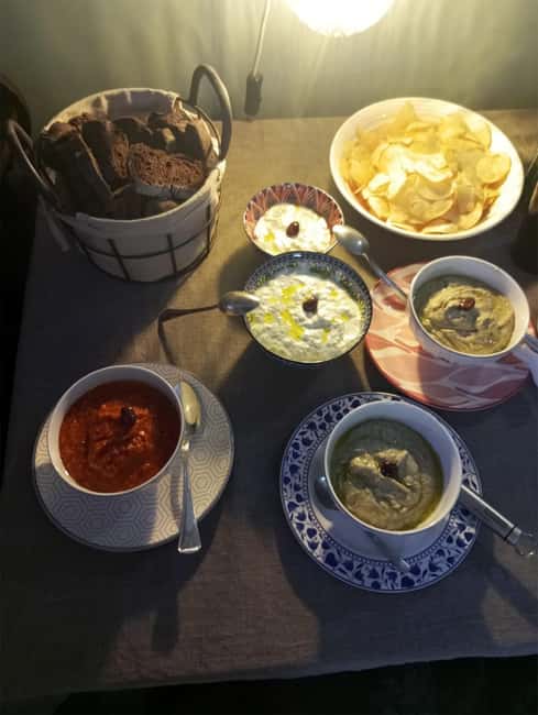 Turin: Piedmontese Appetizers and Wine Tasting - The Setting and Atmosphere in Central Turin