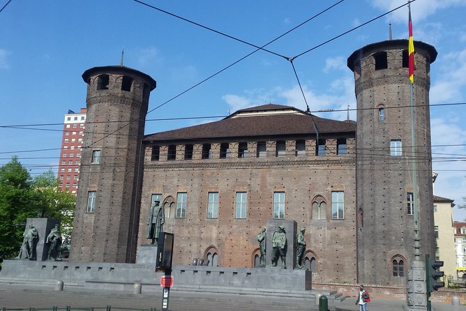 Turin private guided tour from Milan - Admiring the Palazzo Carignano