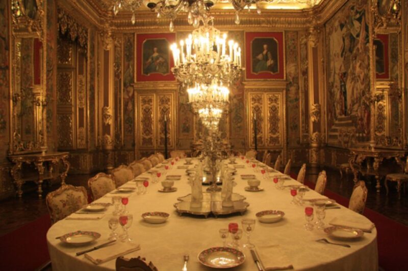 Turin: Royal Palace & Cathedral Tour w/ Skip-the-line Entry - The Holy Shroud Chapel: Mysteries and Religious Reverence