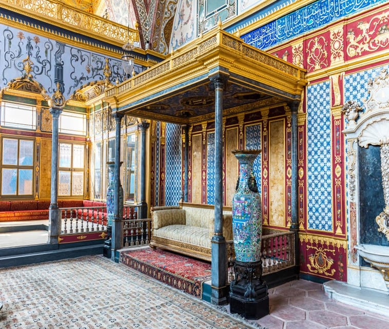 Turkey: Istanbul and Cappadocia 4-Day Tour - Flying to Cappadocia and Settling into Its Unique Atmosphere