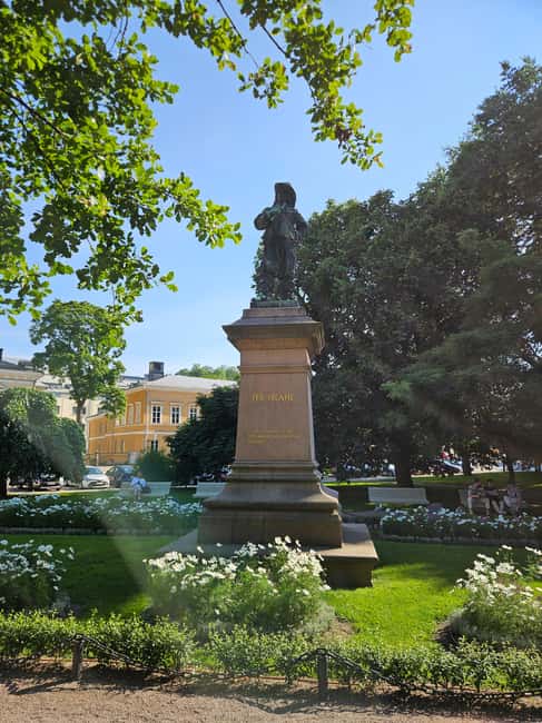 Turku Castle & City: Fully Guided Day Tour from Helsinki - Key Points