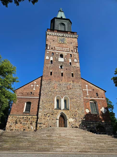 Turku Castle & City: Fully Guided Day Tour from Helsinki - Practicalities and Considerations