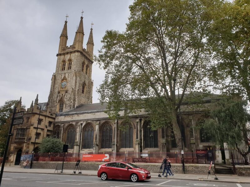 Turmoil, Templars, Oliver Twist: London's Squalor & Splendor - Discover London’s Hidden Stories in Just Two Hours