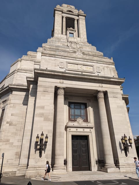 Turmoil, Templars, Oliver Twist: London's Squalor & Splendor - Tracing Oliver Twist: Fagins Den and the Execution Site