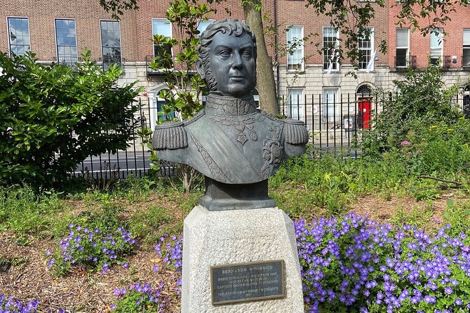 Turtle Bunbury's Dublin: A Self-Guided Audio Tour from a Celebrated Author - Starting Point at St Stephen’s Green and the Memorial