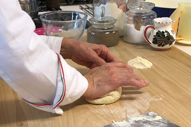 Tuscan Cooking Class in Central Siena - Key Points