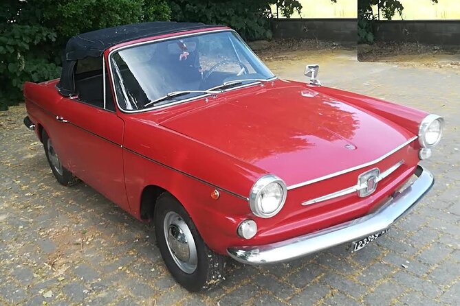 Tuscan Hills Tour with Classic Car - Visiting Villa Medicea di Cerreto Guidi