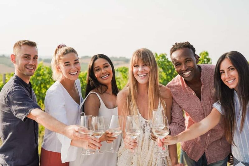 Tuscany: Horseback Riding Adventure with Lunch in a Winery - Key Points