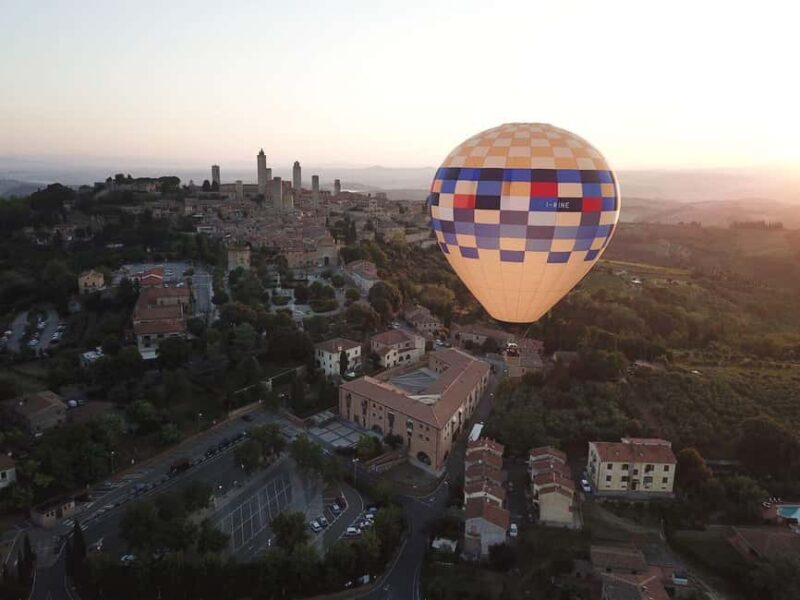 Tuscany: Hot Air Balloon Flight over Chianti and Siena - San Gimignano: The Manhattan of Italy from Above