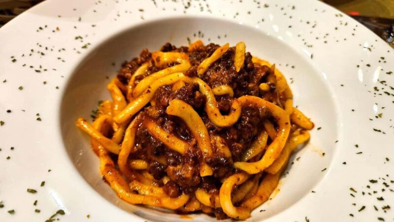 Tuscany Wines & Lunch: Montepulciano & Montalcino Experience - Exploring Montepulciano: A Hilltop Town of Food and Wine