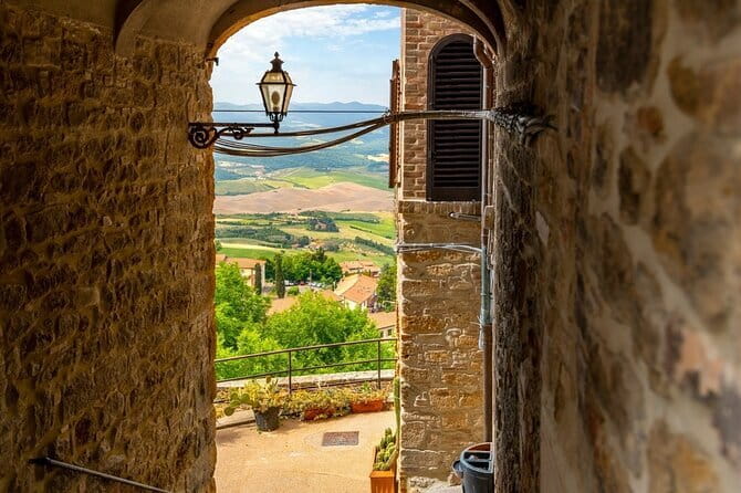 Tuscany's hidden gems: San Gimignano, Volterra, St Galgano Abbey - Crossing the Heart of Tuscany Toward San Galgano Abbey