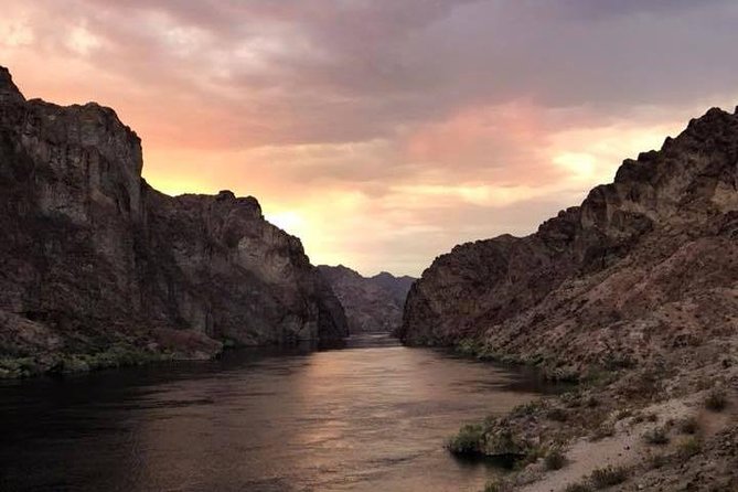 Twilight Black Canyon Kayak Tour with Bonfire Experience - Timing and Pacing: What to Expect During the 4 Hours