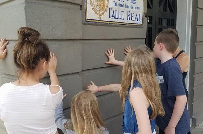 Twilight Tour- Hauntings for Tweens (8 - 12 y.o.) - Learning About the Gallier House and Mourning Rituals