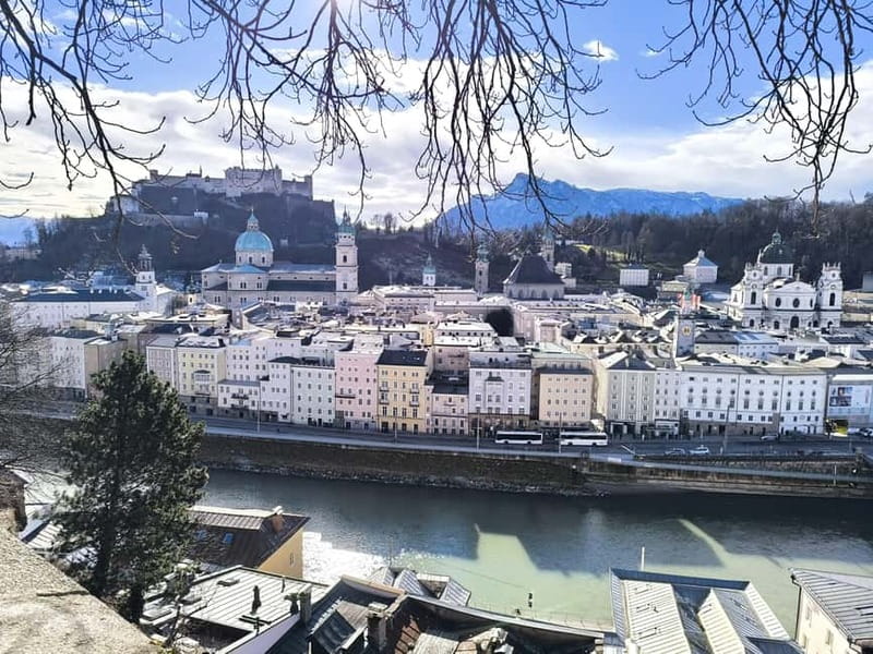 Two Capitals in One Day: Bratislava & Budapest from Vienna - Exploring Budapest’s Buda and Pest Sides at Your Own Pace