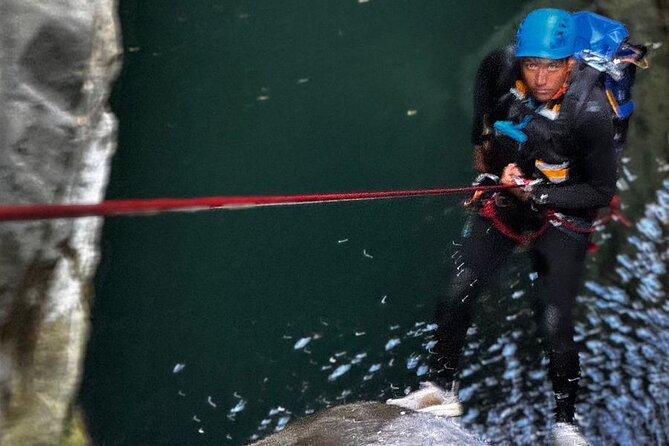Two-day canyoneering experience in Cañon del Infiernillo - Day 2: Full Canyoneering in Infiernillo Canyon