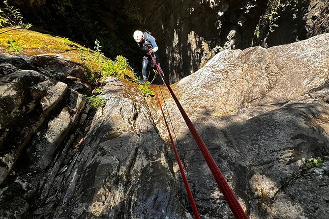 Two-day canyoneering experience in Cañon del Infiernillo - Logistics and Group Size