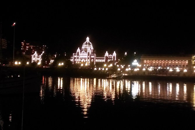 Two-Hour Luxury City Tour of Victoria - The Guide and Tour Experience