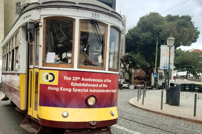 Two hour tuk tuk tour 7 hills - Visiting the Carmo Ruins and Elevator Santa Justa