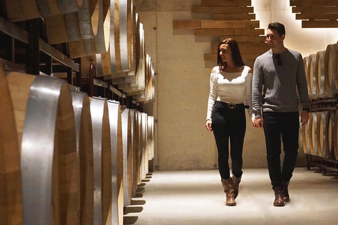 Two wineries tour with wine tasting - Key Points