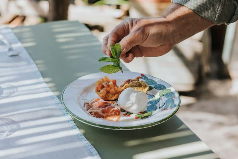 Typical Apulian menù in the garden of an ancient Trullo - The Five-Course Traditional Apulian Menu