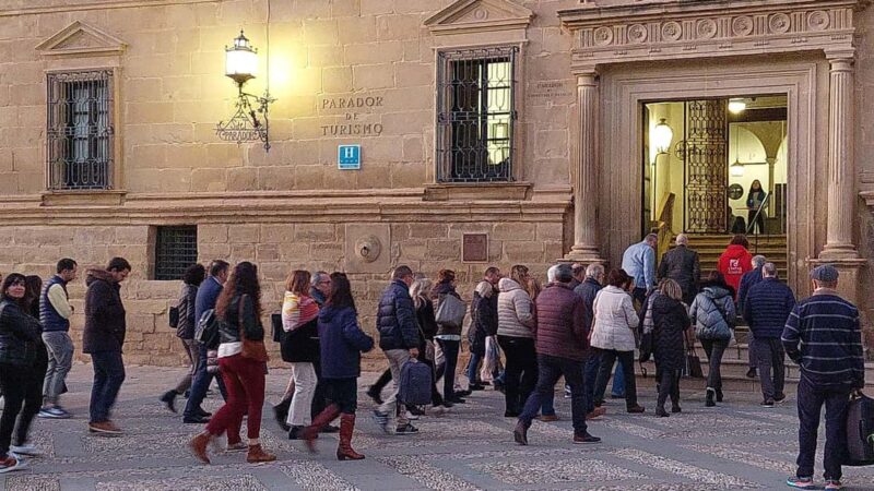 Úbeda: Tour of Monumental Úbeda - The Cultural Significance of Plaza Vázquez de Molina